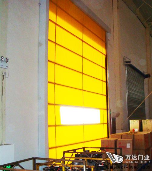 板桥镇工厂堆积门